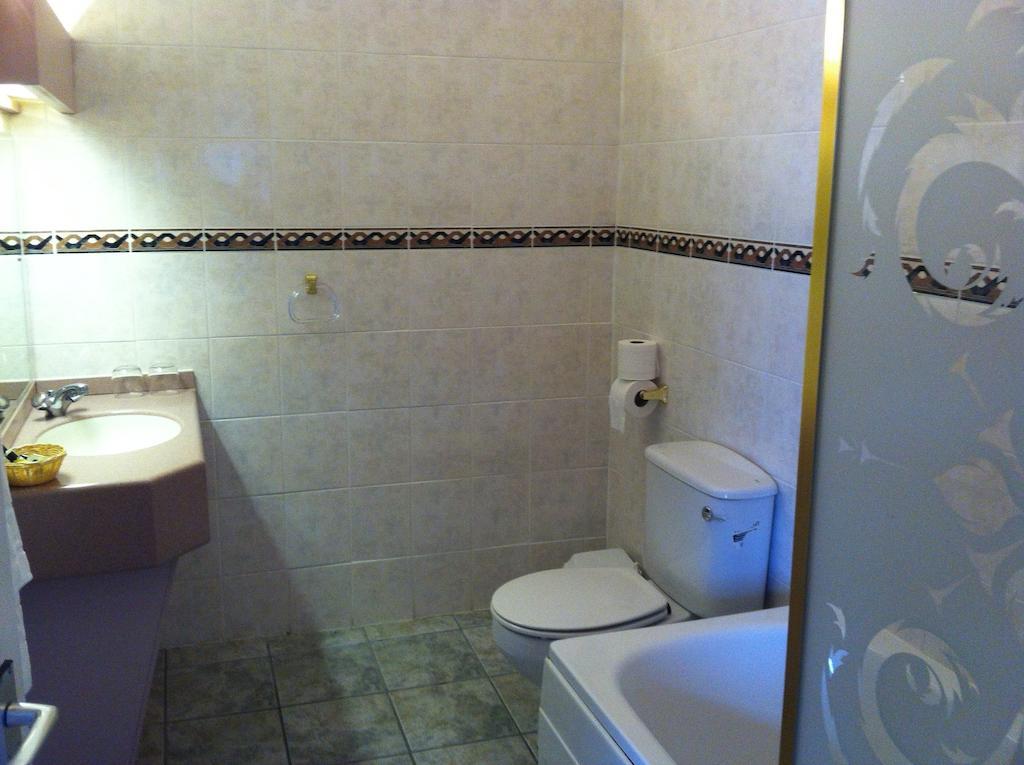 Sugarland Metro Hotel Дъглас Стая снимка