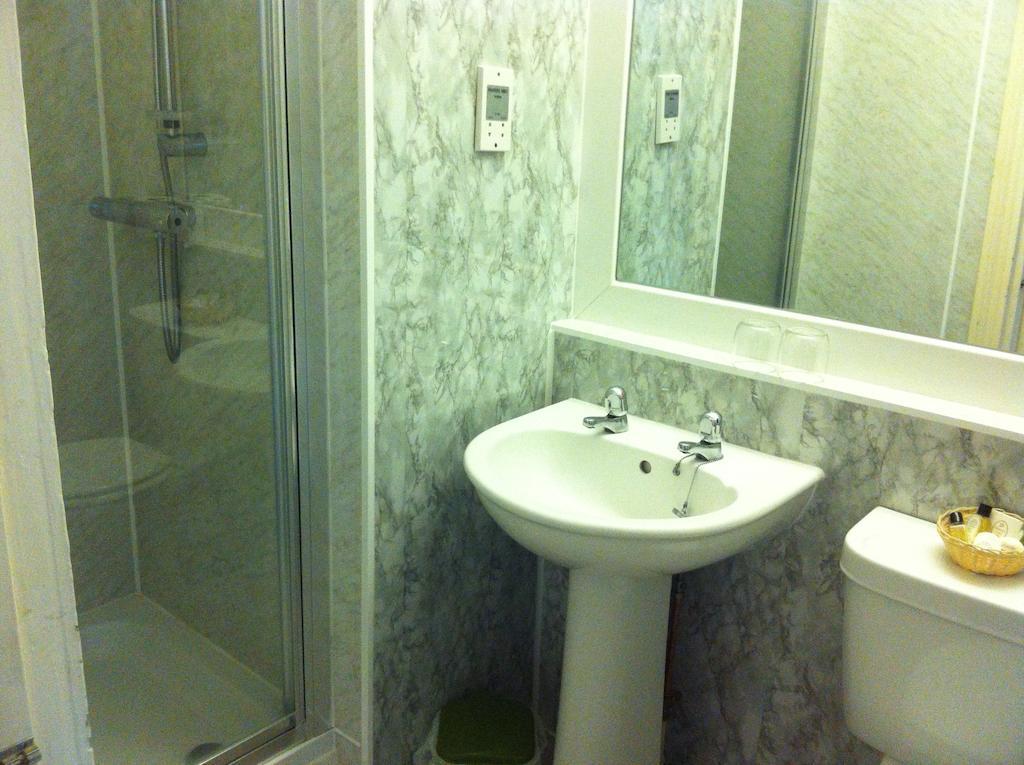 Sugarland Metro Hotel Дъглас Стая снимка