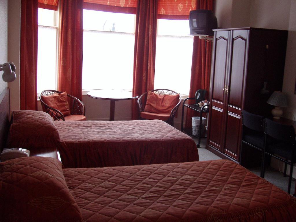 Sugarland Metro Hotel Дъглас Стая снимка
