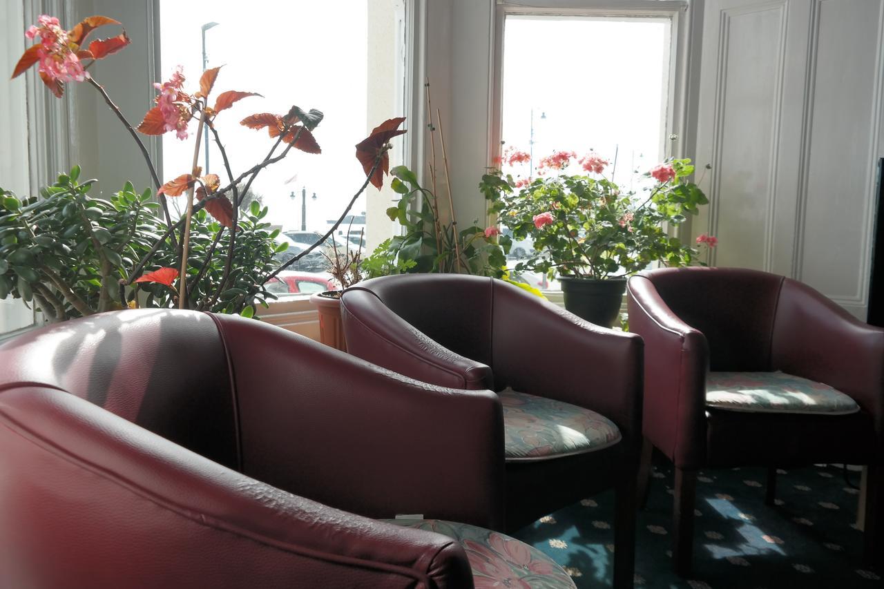 Sugarland Metro Hotel Дъглас Екстериор снимка